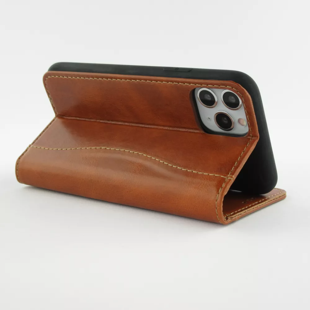 Hülle iPhone 11 Pro - Flip Fierre Shann Echtleder - Braun