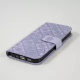 Fourre iPhone 12 / 12 Pro - Premium Flip Wallet caoutchouc motif oriental avec fermeture aimantée - Violet clair