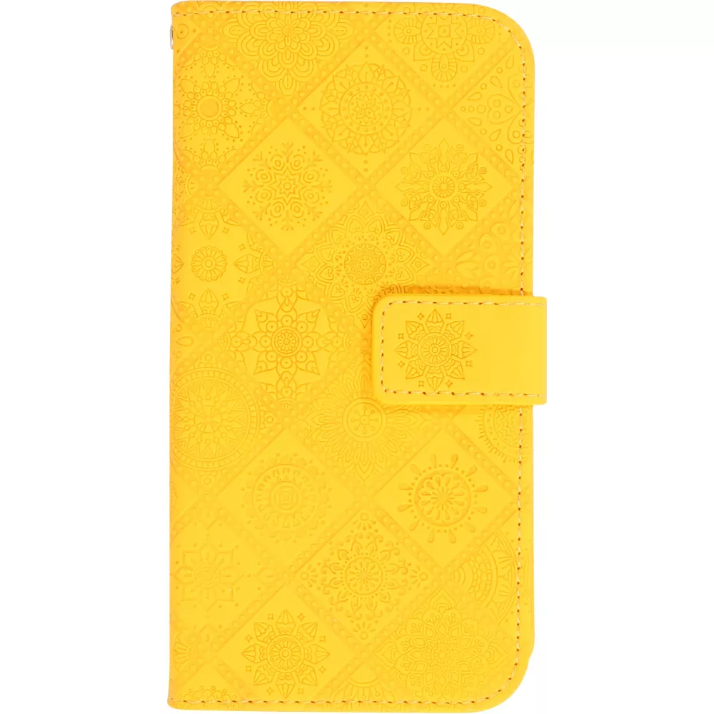 iPhone 13 Case Hülle - Premium Flip Wallet Kautschuk oriental Muster mit Magnetverschluss - Gelb