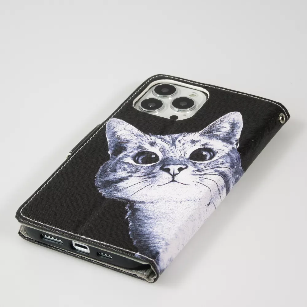 Fourre iPhone 12 / 12 Pro - Premium Wallet flip fermeture magnétique et porte-carte - Cat Looking at you - Noir