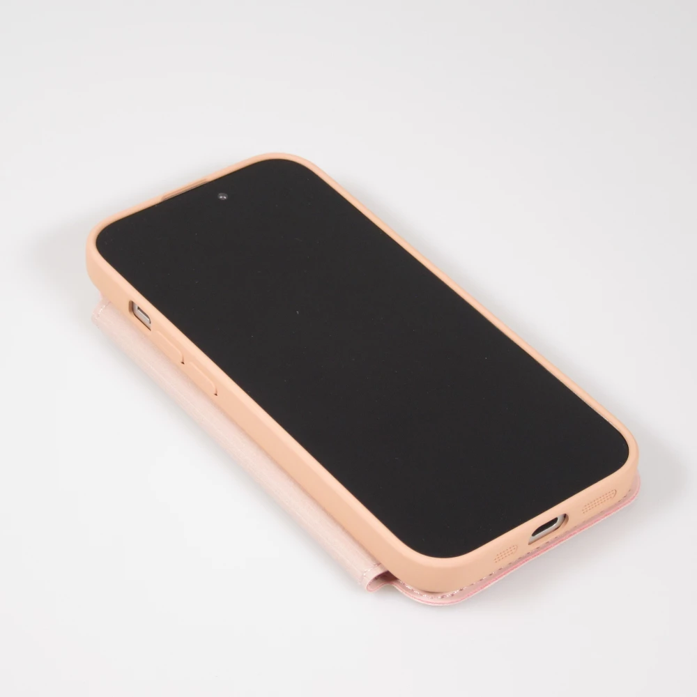 Fourre iPhone 15 Pro Max - Flip silicone souple avec surface lisse et mate - Beige