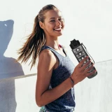 Grande gourde sport 1000ml Stay Hydrated avec motivation à boire et bouchon de sécurité - Noir
