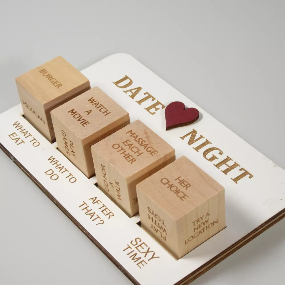 Holzwürfel Spiel für Date Night, amüsantes Päärchen Spiel Set für lustige, romantische und heisse Aktivitäten