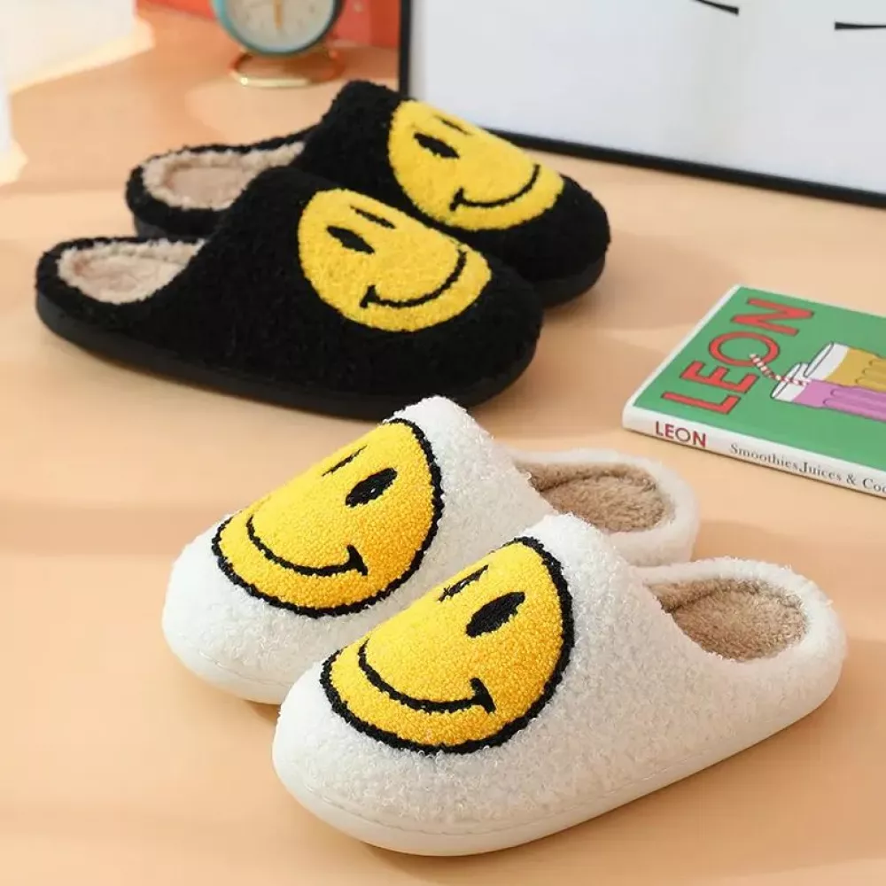 Pantoufles d'hiver douillettes et chaudes Smiley - taille 37-38 - Blanc/jaune