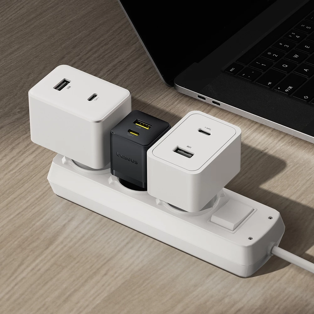 Baseus Palm 20W chargeur mural rapide USB-C / USB-A mini taille et compact - Noir