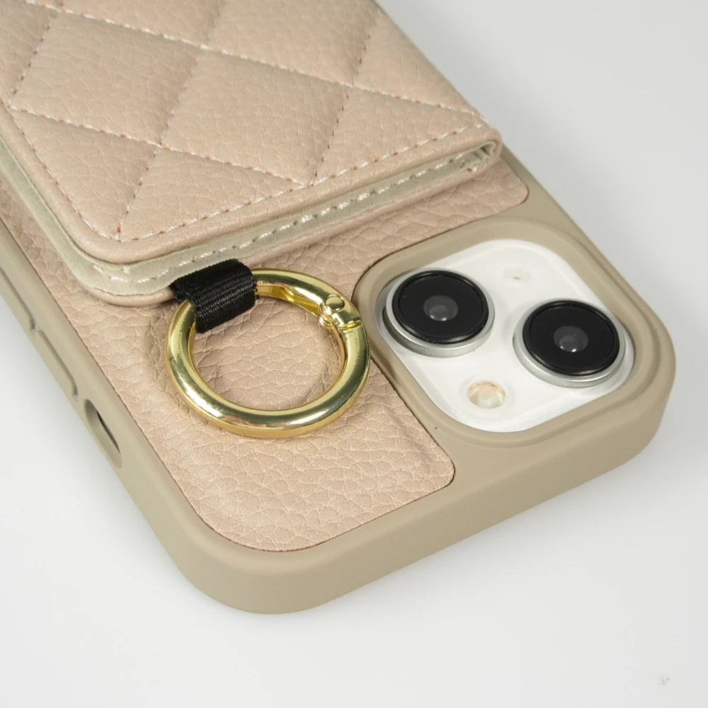 Coque iPhone 15 - Cuir matelass&eacute; avec miroir et compartiment carte inclus grande lani&egrave;re amovible - Beige
