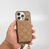 iPhone 15 Pro Max Case H&uuml;lle - Gepolstertes Leder mit Spiegel und Kartenfach gro&szlig;e abnehmbare Riemen - Braun