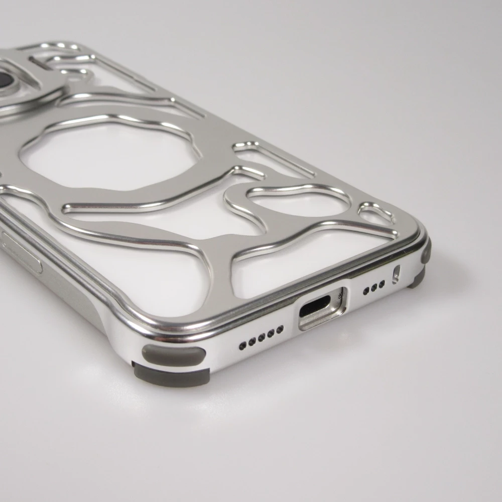 Coque iPhone 16 Pro Max - Motifs organiques Argent&eacute;es et support cam&eacute;ra int&eacute;gr&eacute; - Argent