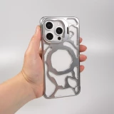 Coque iPhone 16 Pro Max - Motifs organiques Argent&eacute;es et support cam&eacute;ra int&eacute;gr&eacute; - Argent