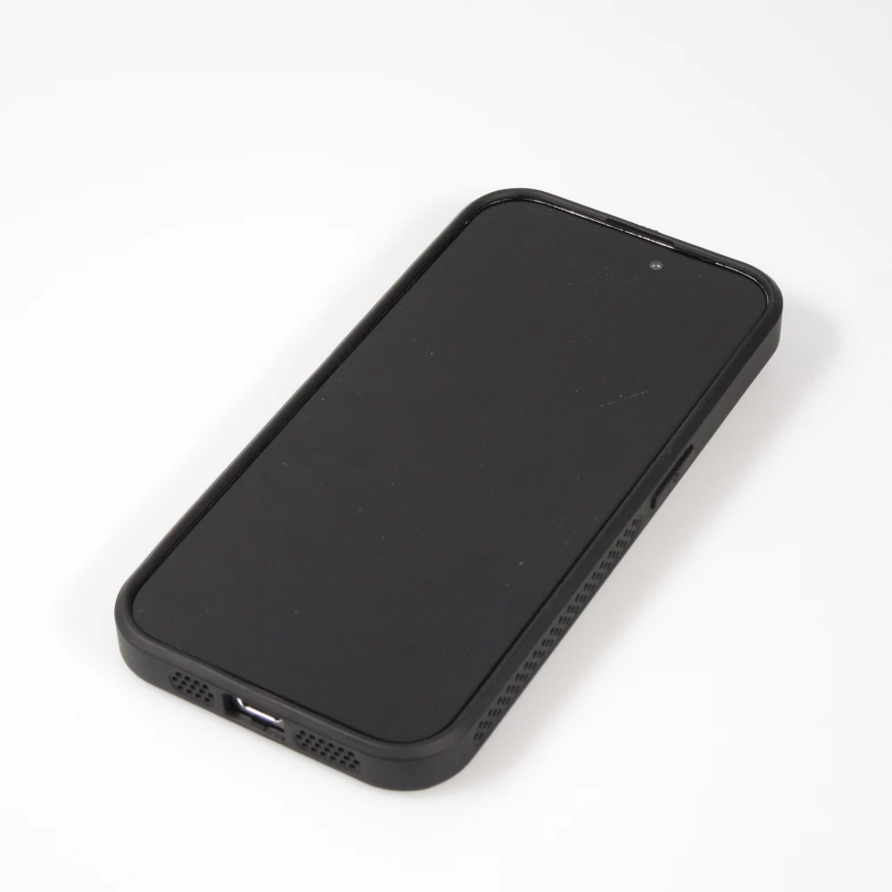 Coque iPhone 15 Pro Max - Ultra-légère et aérée avec look grille compatible MagSafe - Noir