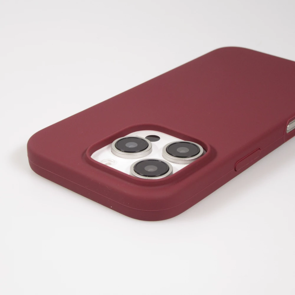 Coque iPhone 16 Pro - Soft Touch - Bordeaux