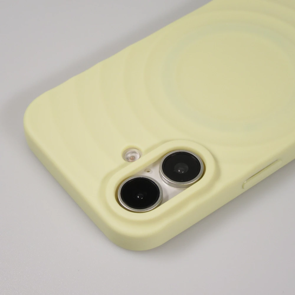 iPhone 16 Case H&uuml;lle - Silikon Soft Touch MagSafe mit Wellen und Handschlauf - Gelb