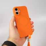 Coque iPhone 16 - Silicone Soft Touch MagSafe avec vagues et lani&egrave;re - Orange