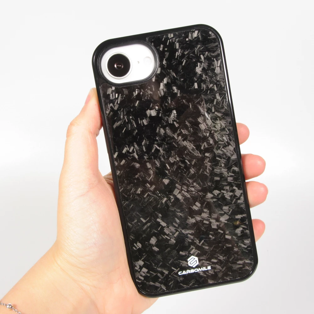 Coque iPhone 17e / 16e - Carbomile carbone forgé (compatible MagSafe)