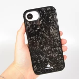 Coque iPhone 17e / 16e - Carbomile carbone forgé (compatible MagSafe)