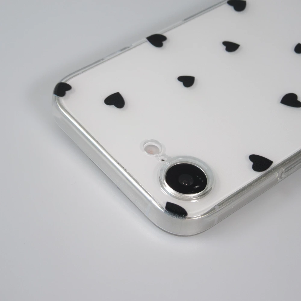 Coque iPhone 17e / 16e - Gel petit coeur transparent - Noir