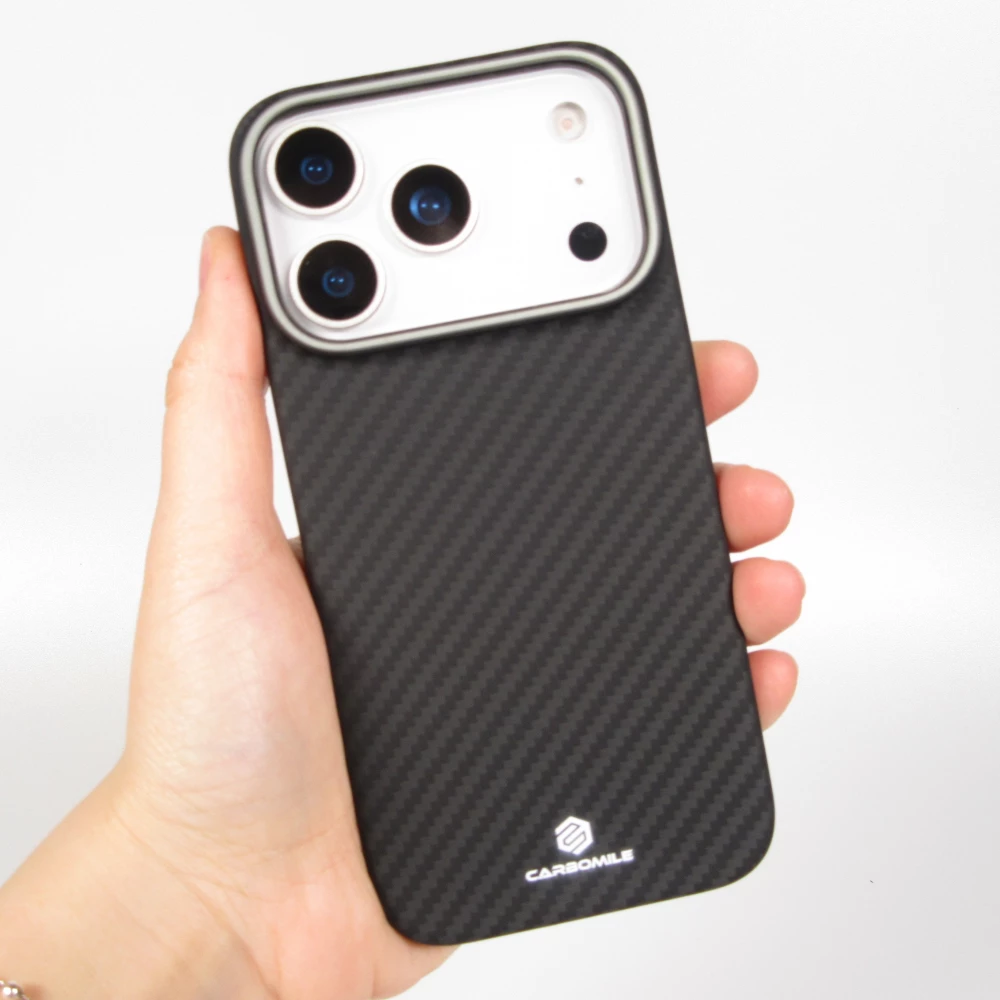 iPhone 17 Pro Case Hülle - Carbomile Schutzcase aus echtem Aramid Carbonfaser - Schwarz