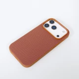 Coque iPhone 17 Pro - Tissage technique compatible avec MagSafe finition premium et protection &eacute;l&eacute;gante - Brun