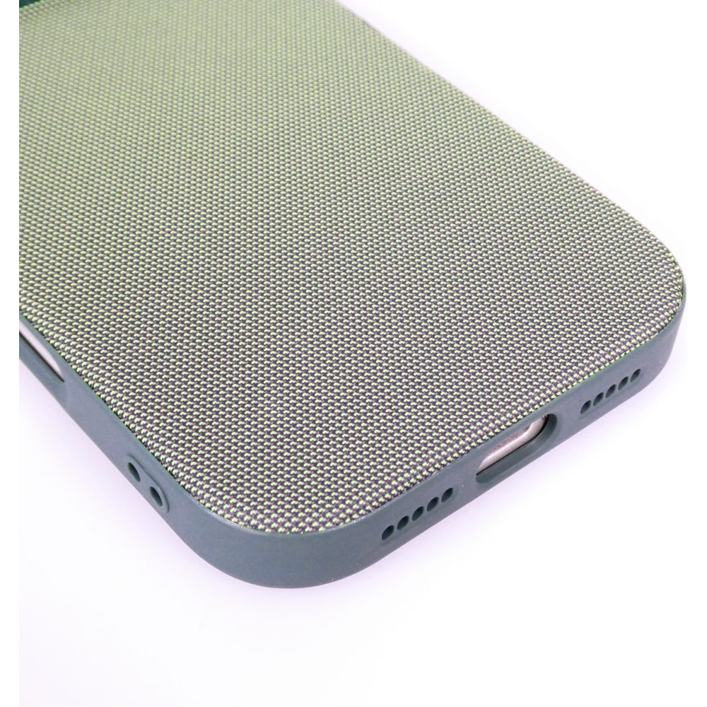 Coque iPhone 17 Pro - Tissage technique compatible avec MagSafe finition premium et protection &eacute;l&eacute;gante - Vert