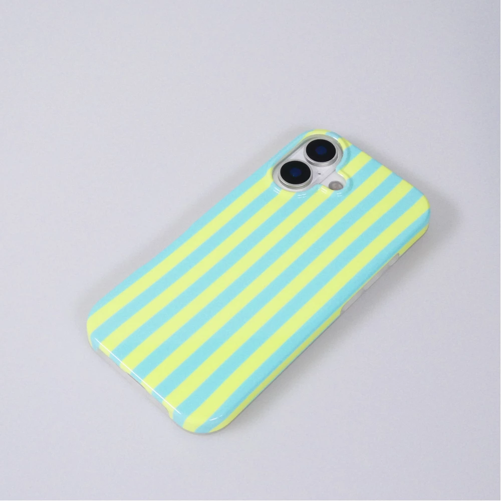 Coque iPhone 17 - Style rayures en silicone souple avec protection int&eacute;grale - Vert