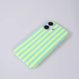 Coque iPhone 17 - Style rayures en silicone souple avec protection int&eacute;grale - Vert