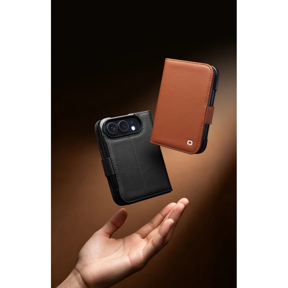 Coque iPhone Duo - Flip Qialino Full grain Wallet cuir véritable mat avec fermeture magnétique - Noir