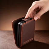 Coque Samsung Galaxy Z Flip8 - Flip Qialino Full grain Wallet cuir v&eacute;ritable mat avec fermeture magn&eacute;tique - Noir