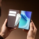 Coque Samsung Galaxy Z Fold8 Wide - Flip Qialino Full grain Wallet cuir v&eacute;ritable mat avec fermeture magn&eacute;tique - Violet