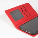 Etui cuir iPhone 17 Pro - Flip Wallet vintage avec fermeture aimantée et compartiment cartes - Rouge
