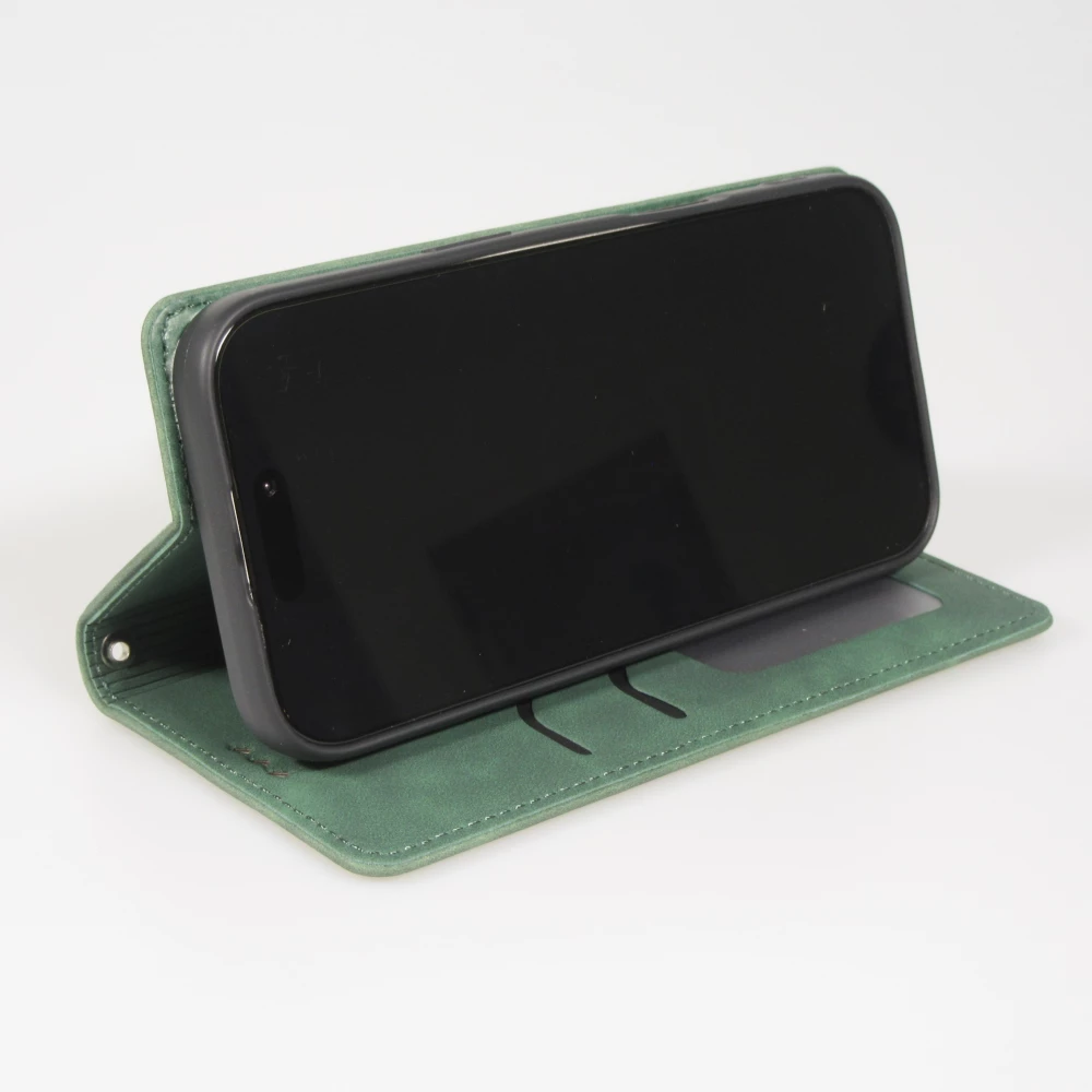 Etui cuir iPhone 17 Pro - Flip Wallet vintage avec fermeture aimantée et compartiment cartes - Vert foncé