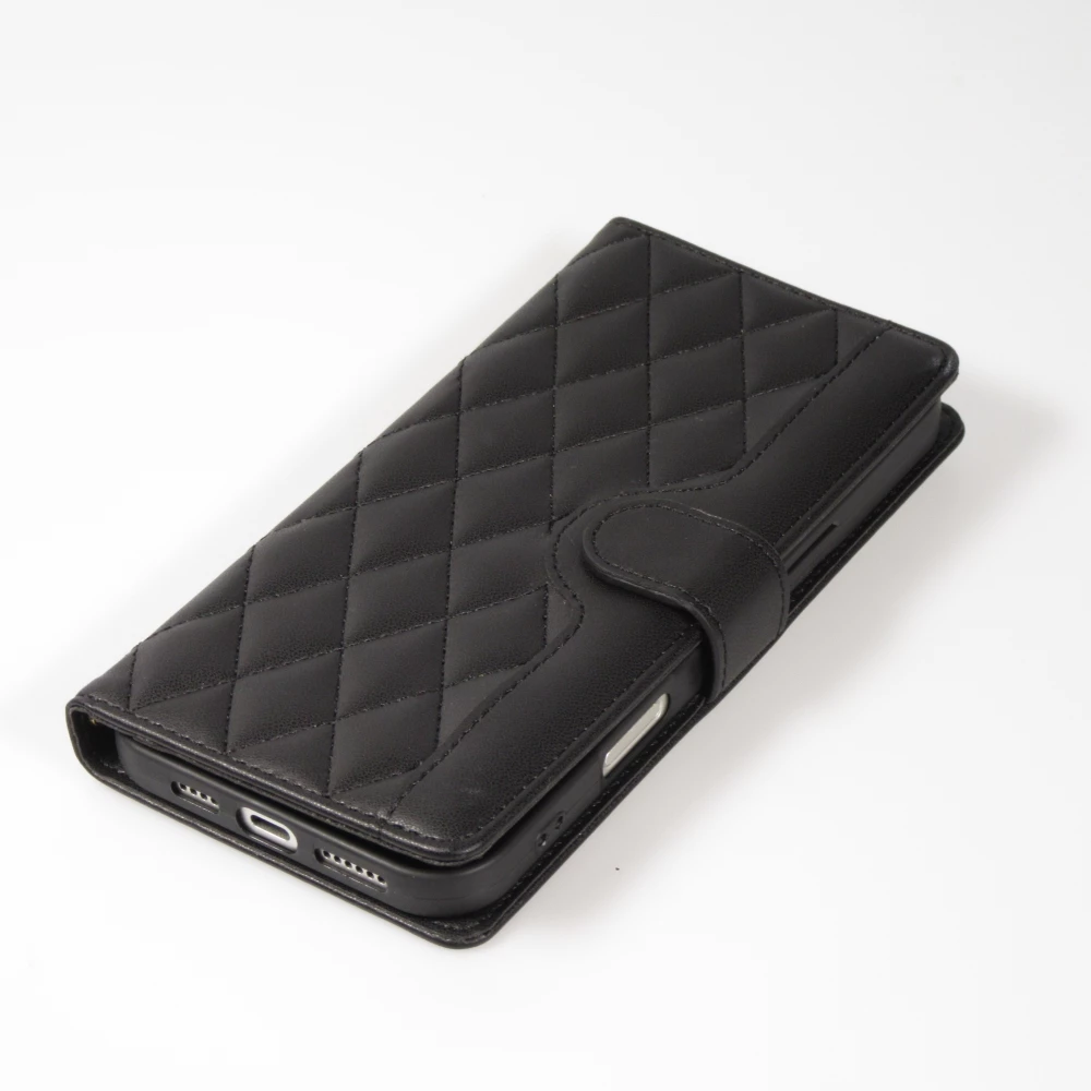 iPhone 16 Case H&uuml;lle - Elegante Flip-Matratze mit Magnetverschluss Trageschlaufe und Kartenf&auml;chern - Schwarz