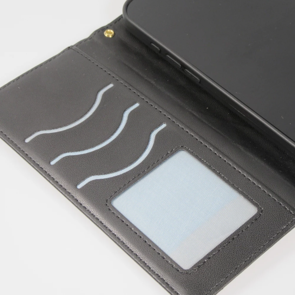 iPhone 16 Case H&uuml;lle - Elegante Flip-Matratze mit Magnetverschluss Trageschlaufe und Kartenf&auml;chern - Schwarz