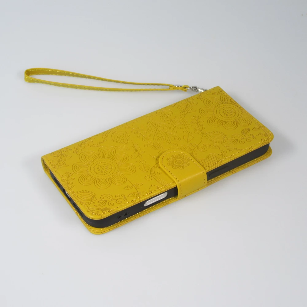 iPhone 16 Pro Max Case H&uuml;lle - Flip Kartenetui Blumenmuster mit Lanyard - Gelb