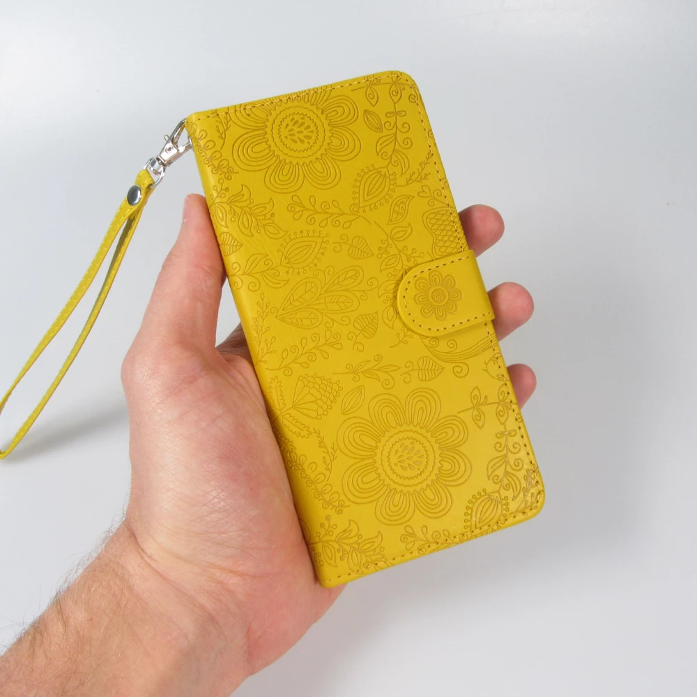 iPhone 16 Pro Max Case H&uuml;lle - Flip Kartenetui Blumenmuster mit Lanyard - Gelb