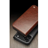 Fourre iPhone 17 - Flip Qialino Classic Wallet cuir véritable - Brun clair