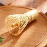 Traditionelles 3-teiliges Japanisches Matcha-Set mit Bambusbesen + Keramikhalter + Bambusl&ouml;ffel - Weiss