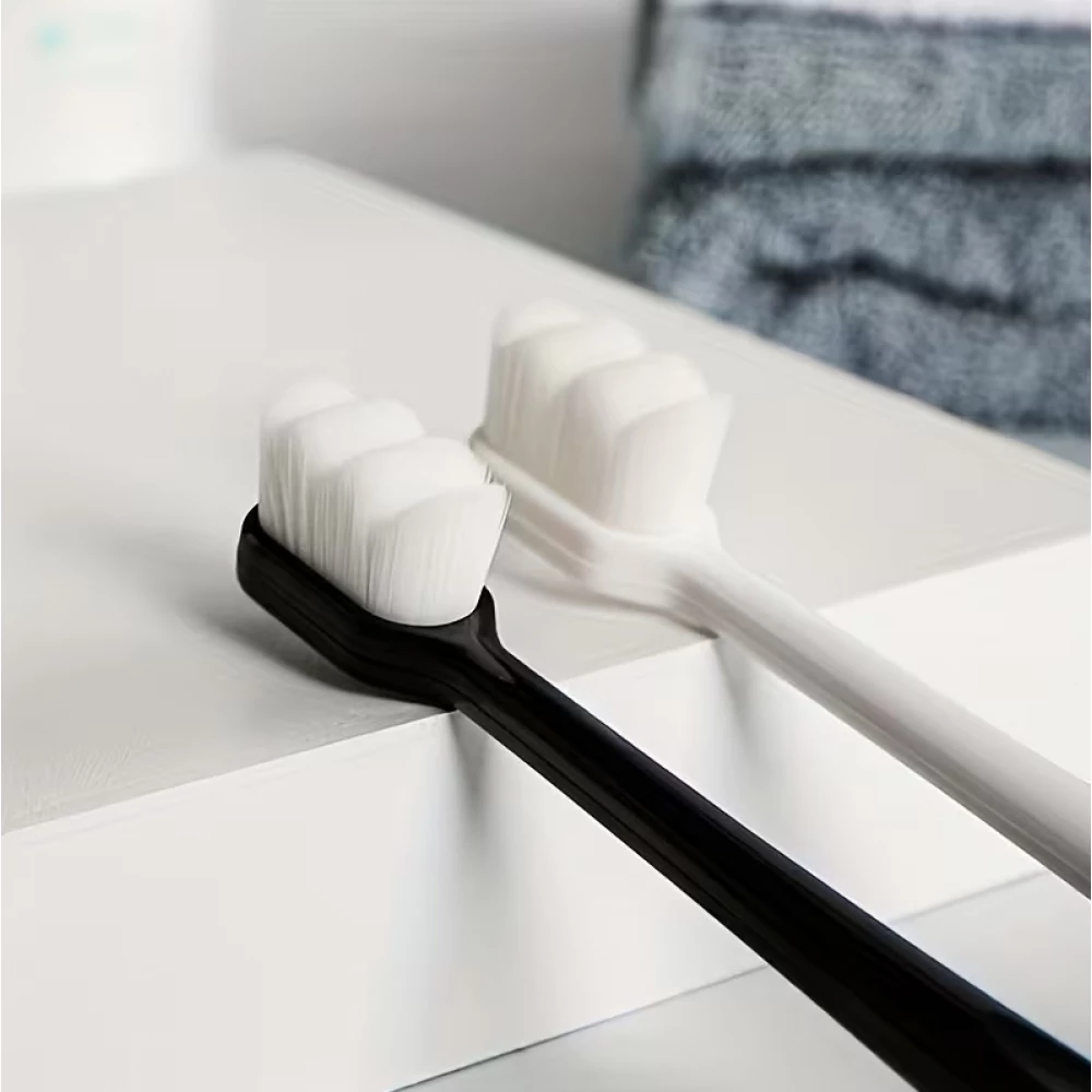 4er Set Ultraweiche Zahnb&uuml;rsten extra sanfte Borsten f&uuml;r empfindliche Z&auml;hne & Zahnfleisch t&auml;gliche Reinigung f&uuml;r Erwachsene (Schwarz-Weiss) - Weiss