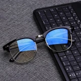 Elegante Unisex-Brille aus schwarzem Metall mit bläulichen Gläsern Bildschirmschutz klassischem und modernem Design robuster und leichter Fassung - Gold