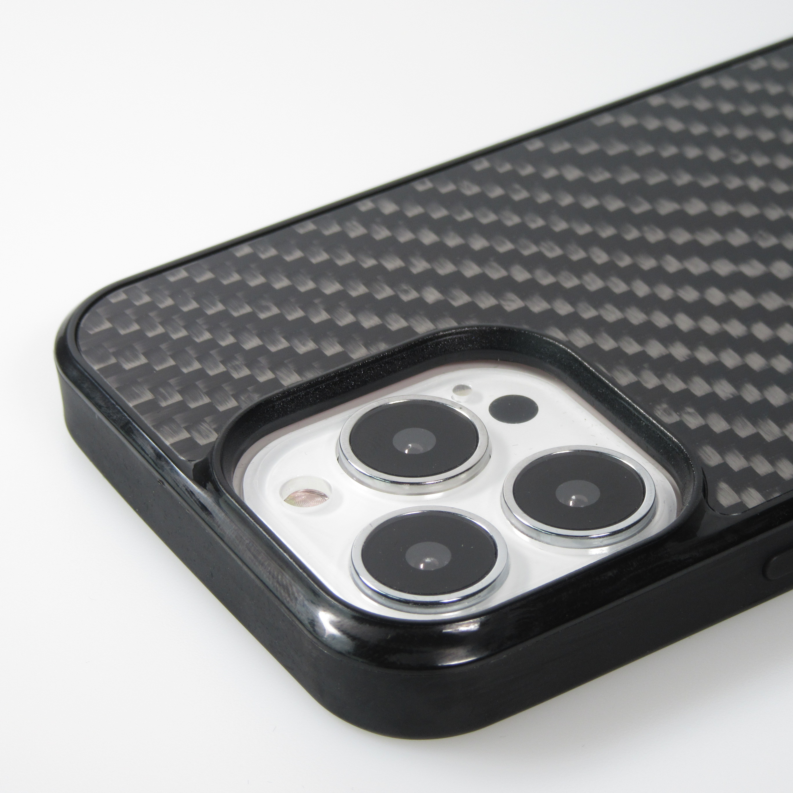 Coque iPhone 14 Pro Max - Carbomile fibre de carbone (compatible MagSafe) -  Acheter sur PhoneLook